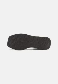 Zign Sandalen Met Plateauzool - Black -Zign 2f06a203714a45b7820b6023b99d855a