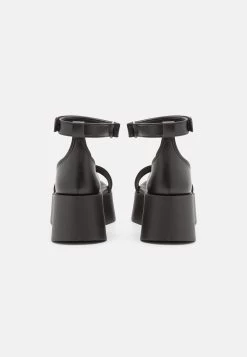 Zign Sandalen Met Plateauzool - Black -Zign 76be59c6d3b047768c09bdc128fd3f8c