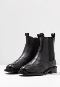 Zign Korte Laarzen - Black -Zign 7b2e5fb267d74fe2b64c95bb790ad0b0