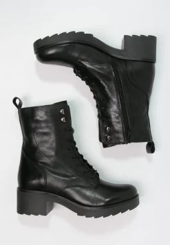 Zign Enkellaarsjes Met Plateauzool - Black -Zign bf1d1d3f9ca44a6a9ec4c33102cfaa88